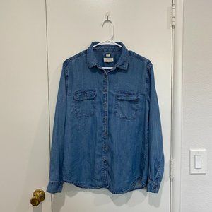 Lightweight denim shirt